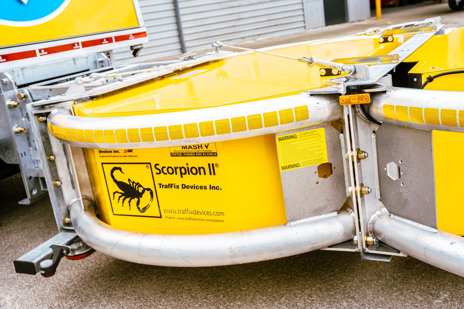 Scorpion II crash cushion for IPVs