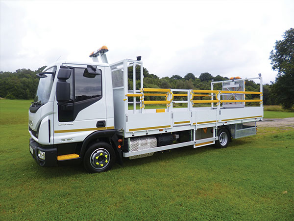 7.2t Traffic Management Vehicle with LP13 Light Arrow Board