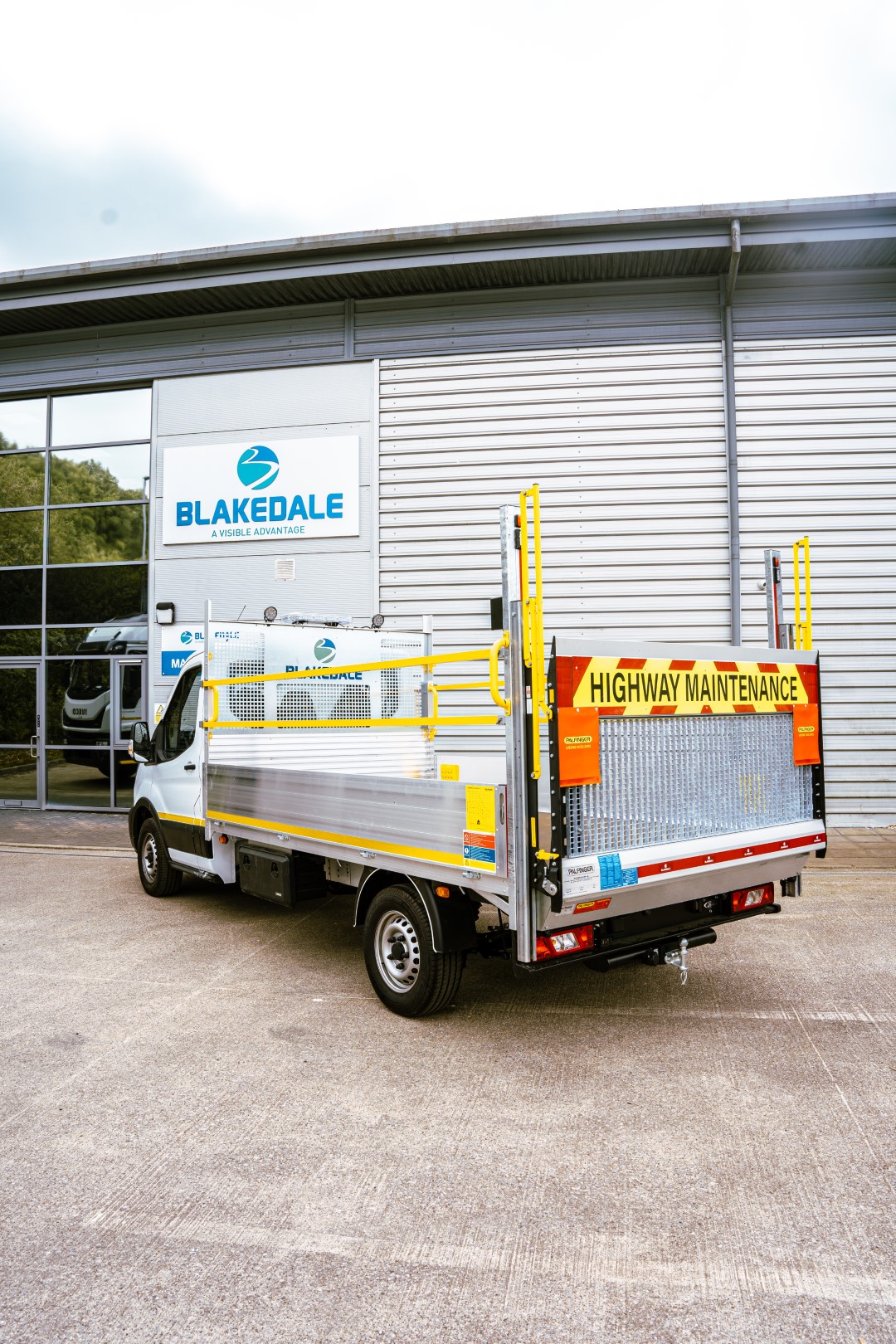 3.5t Traffic Management Vehicle with Tail Lift