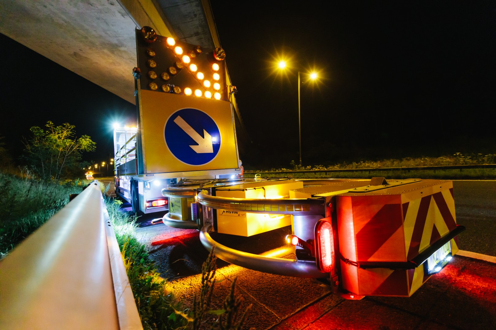 Impact protection vehicle with Scorpion II Crash Cushion on motorway maintenance job